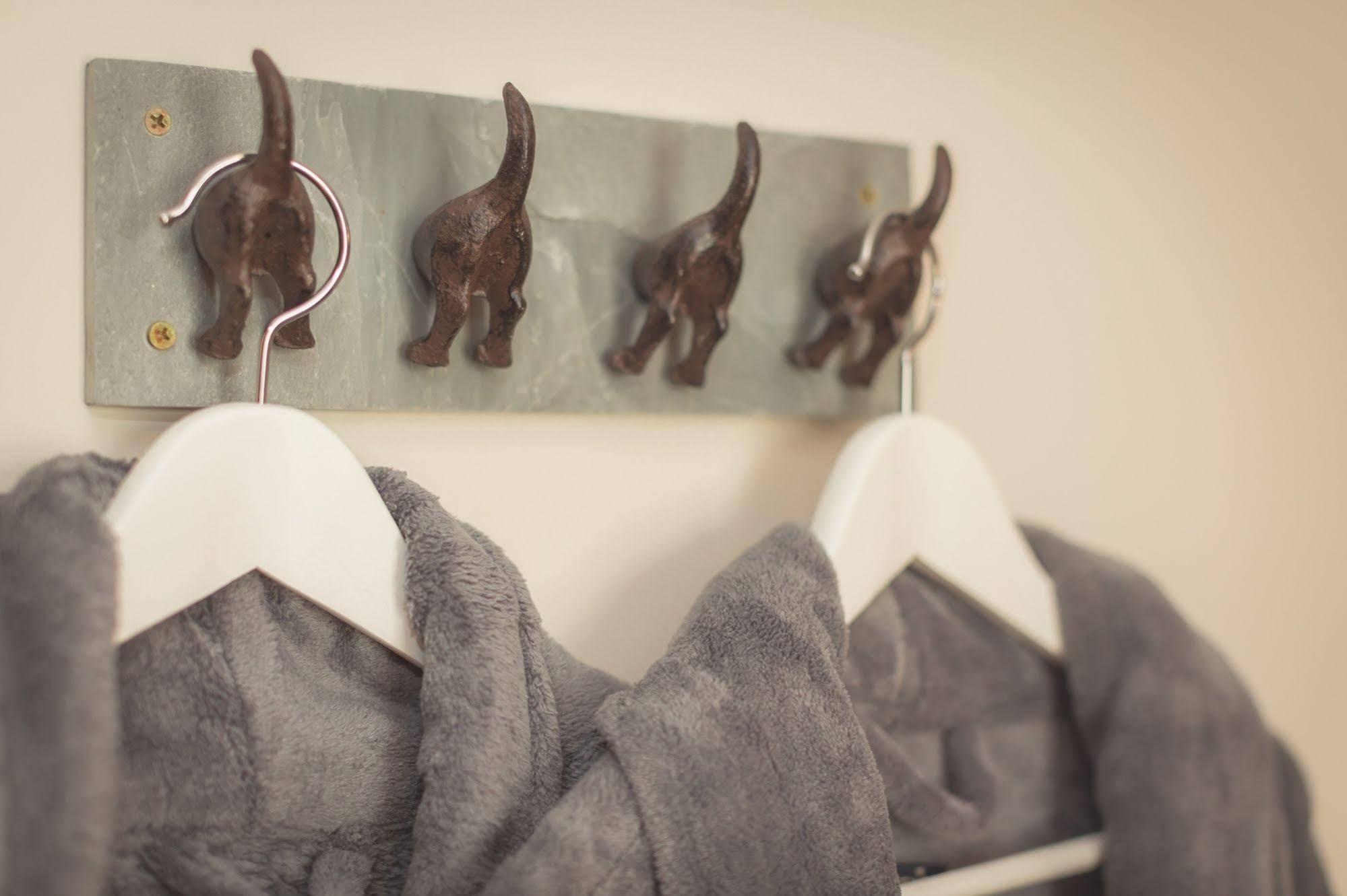 The Bower Inn Μπριτζγουότερ Εξωτερικό φωτογραφία A coat rack