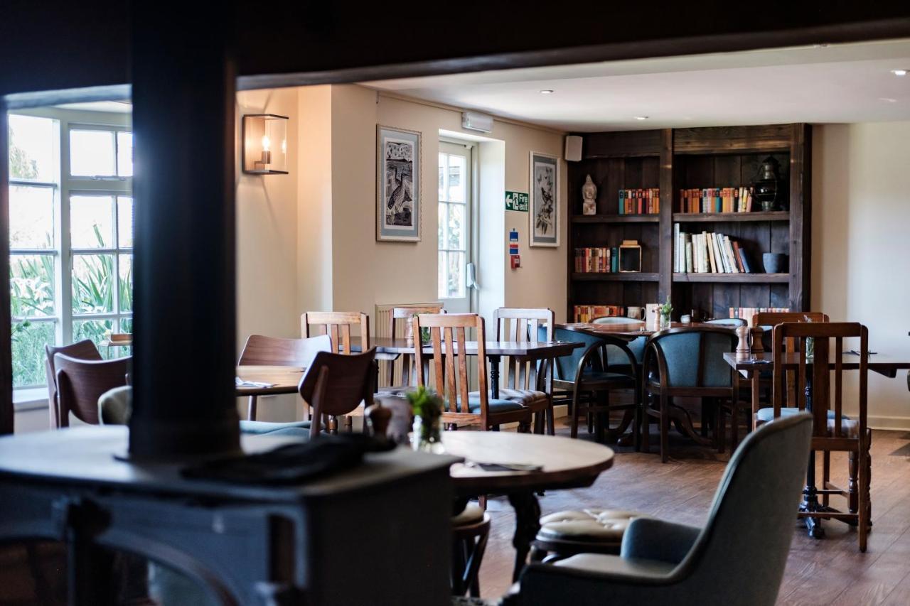 The Bower Inn Μπριτζγουότερ Εξωτερικό φωτογραφία The interior of the restaurant